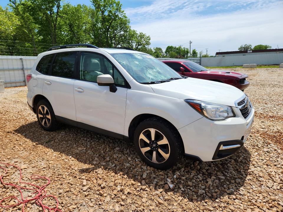 2018 Subaru Forester VIN JF2SJAGC3JH495214 COPART salvage auction — HAIL, Mo - Salvage Certificate Of Title, sold $4,550 on 2026-07-14 (photo 4)