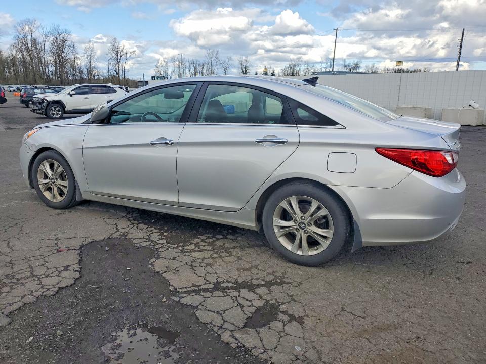 2013 Hyundai Sonata VIN 5NPEC4AC2DH580664 COPART salvage auction — SIDE, Or - Lien Papers Salvage, sold $200 on 2026-07-27 (photo 2)