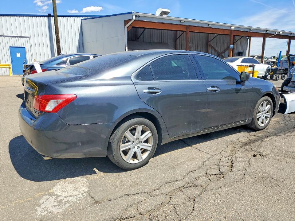 2007 Lexus Es 350 VIN JTHBJ46G172093030 COPART salvage auction — REAR END, Co - Rebuilt Salvage - Dealer Only, sold $900 on 2026-07-07 (photo 3)