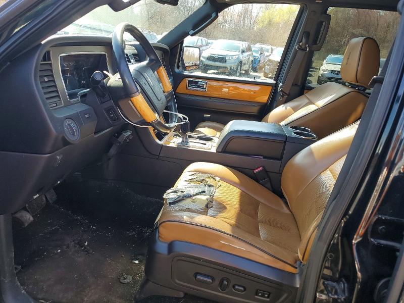 2011 Lincoln townhouse Navigator VIN 5LMJJ2J5XBEJ01892 COPART salvage auction — UNDERCARRIAGE, RI - CERTIFICATE OF TITLE, sold $1,500 on 2026-07-09 (photo 7)