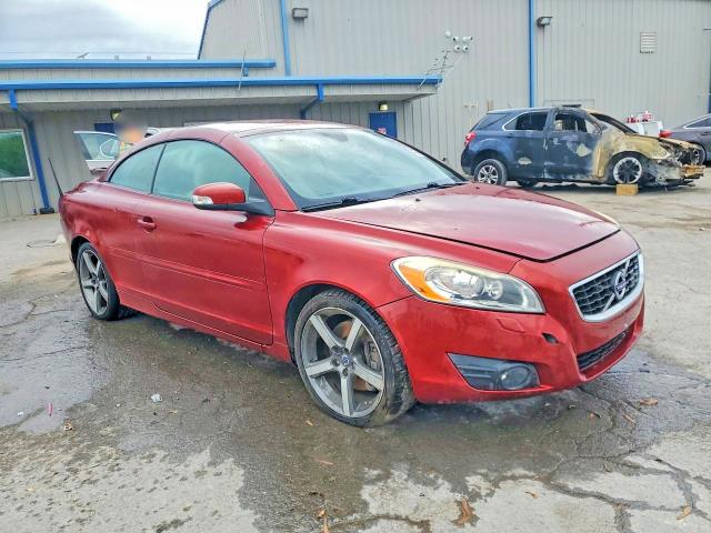 2011 Volvo C70 VIN YV1672MC6BJ116882 COPART salvage auction — MECHANICAL, MT - CERT OF TITLE-REBUILT SALVAGE, sold $300 on 2026-07-28 (photo 4)