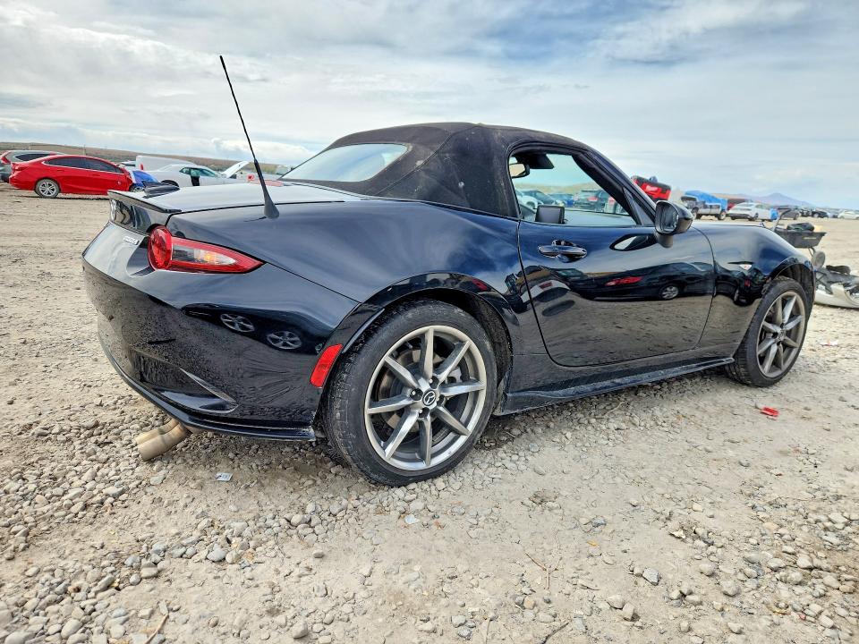 2022 Mazda Mx-5 VIN JM1NDAD7XN0506241 COPART salvage auction — SIDE, Ut - Salvage Certificate, sold $4,600 on 2026-07-24 (photo 3)
