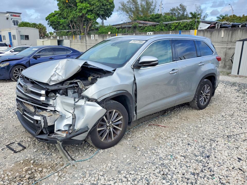 2017 Toyota Highlander VIN 5TDJZRFHXHS522686 COPART salvage auction — FRONT END, Il - Salvage Certificate, sold $25 on 2026-07-28 (photo 1)