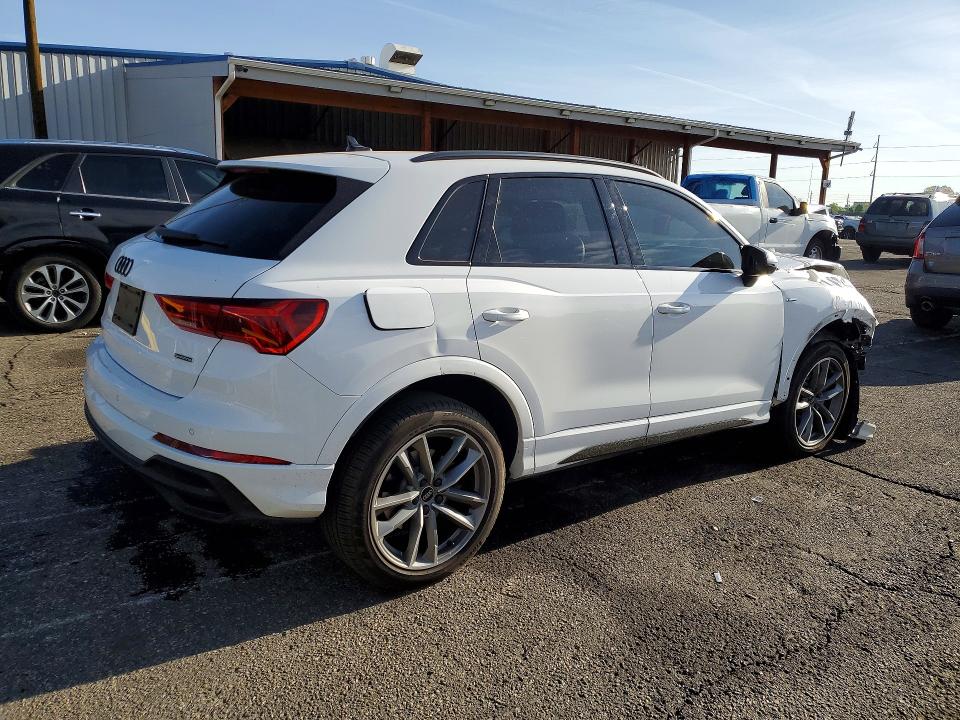 2024 Audi Q3 VIN WA1EECF31R1090822 COPART salvage auction — FRONT END, Salvage Title, sold $275 on 2026-07-21 (photo 3)