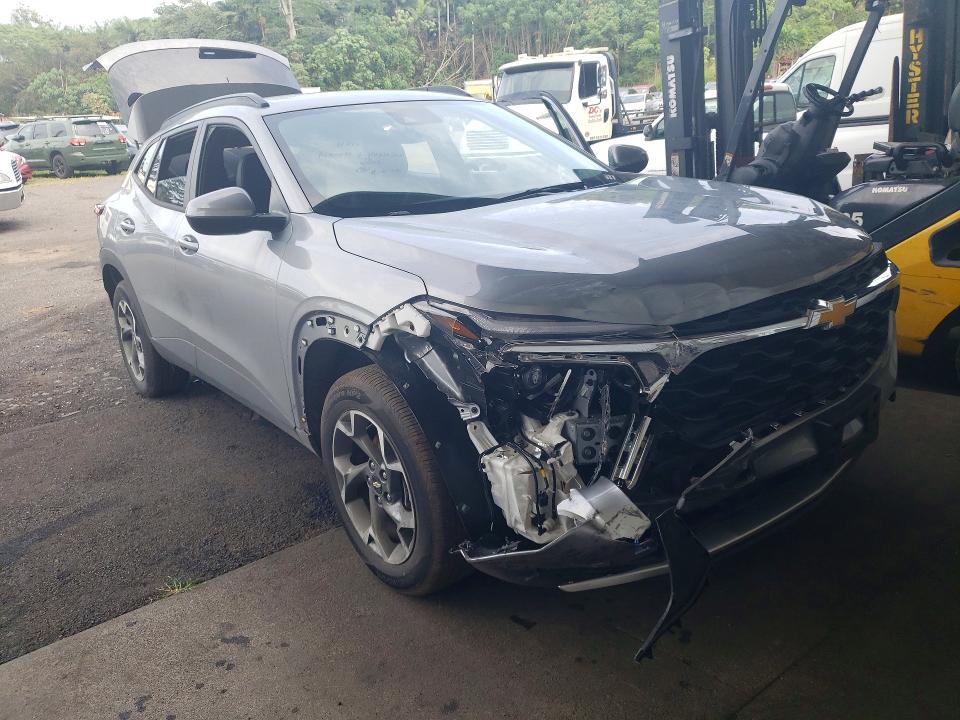 2024 Chevrolet Trax VIN KL77LHE26RC184738 COPART salvage auction — FRONT END, Hi - Certificate Of Title, sold $625 on 2026-07-27 (photo 4)