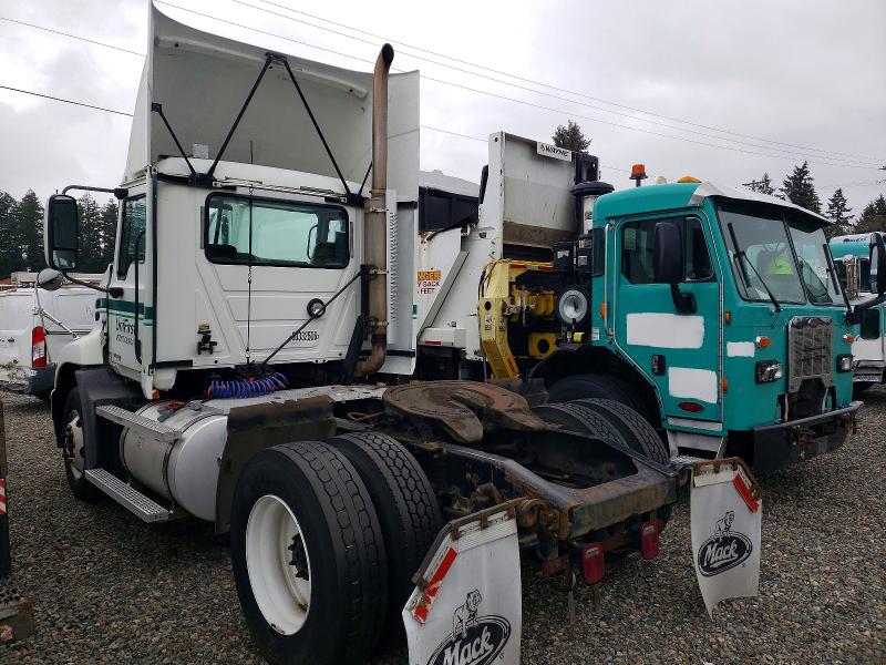 2007 Mack 600 VIN 1M1AK01YX7N005447 COPART salvage auction — MECHANICAL, WA - VEHICLE CERT OF OWNERSHIP-TITL (P), sold $5,000 on 2026-07-10 (photo 3)