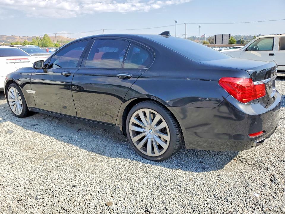 2011 BMW 7 series VIN WBAKX6C59BC197151 COPART salvage auction — MINOR DENT/SCRATCHES, Mt - Dis/Dlr/Exp Only Clean Title, sold $825 on 2026-07-08 (photo 2)