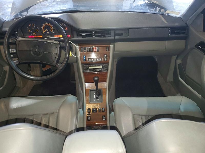 1988 Mercedes-benz 300 VIN WDBEA50D8JA703536 COPART salvage auction — VANDALISM, GA - CLEAN TITLE WITH THEFT HISTORY, sold $9,500 on 2026-08-24 (photo 8)