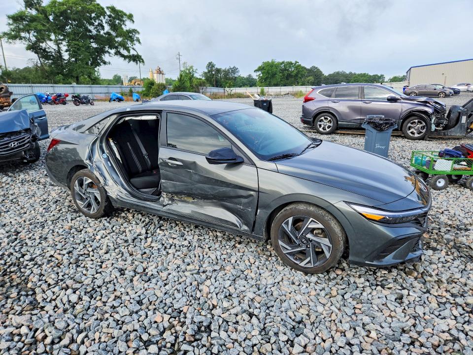 2025 Hyundai Elantra VIN KMHLM4DGXSU008646 COPART salvage auction — SIDE, Ga - Cert Of Title-Salvage, sold $4,550 on 2026-07-02 (photo 4)