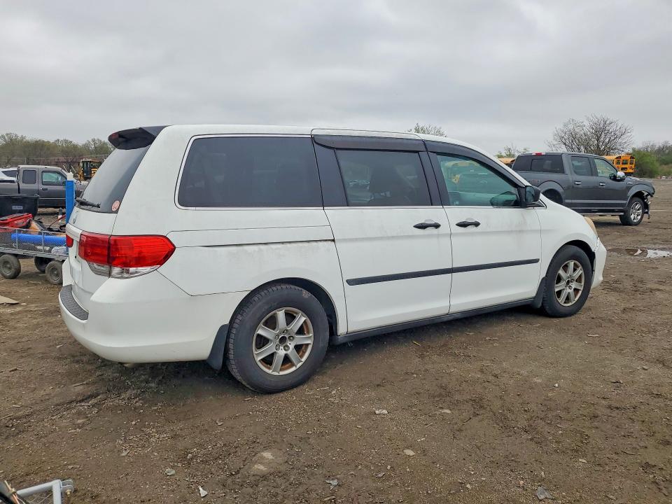 2010 Honda Odyssey VIN 5FNRL3H26AB010041 COPART salvage auction — MECHANICAL, Mt - Certificate Of Title, sold $425 on 2026-07-02 (photo 3)