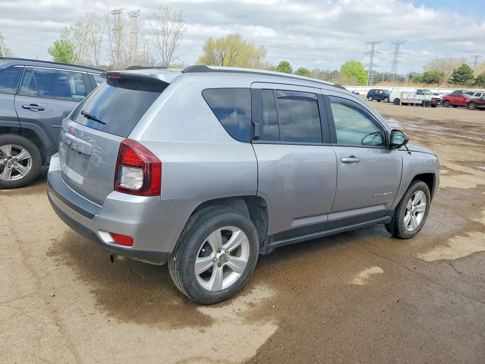 2016 Jeep Compass VIN 1C4NJCBA8GD512599 COPART salvage auction — SIDE, Il - Certificate Of Title, sold $450 on 2026-07-02 (photo 3)