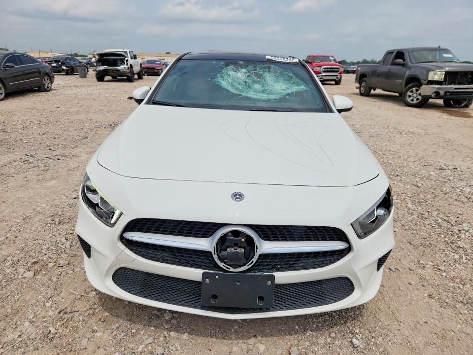 2019 Mercedes-benz A-klasse VIN WDD3G4FB9KW000660 COPART salvage auction — VANDALISM, Tx - Certificate Of Title, sold $7,300 on 2026-07-09 (photo 5)