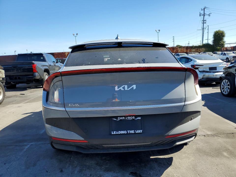 2025 Kia Ev6 VIN 5XYC3DJC1SG011302 COPART salvage auction — SIDE, CA, sold $18,600 on 2026-08-14 (photo 6)