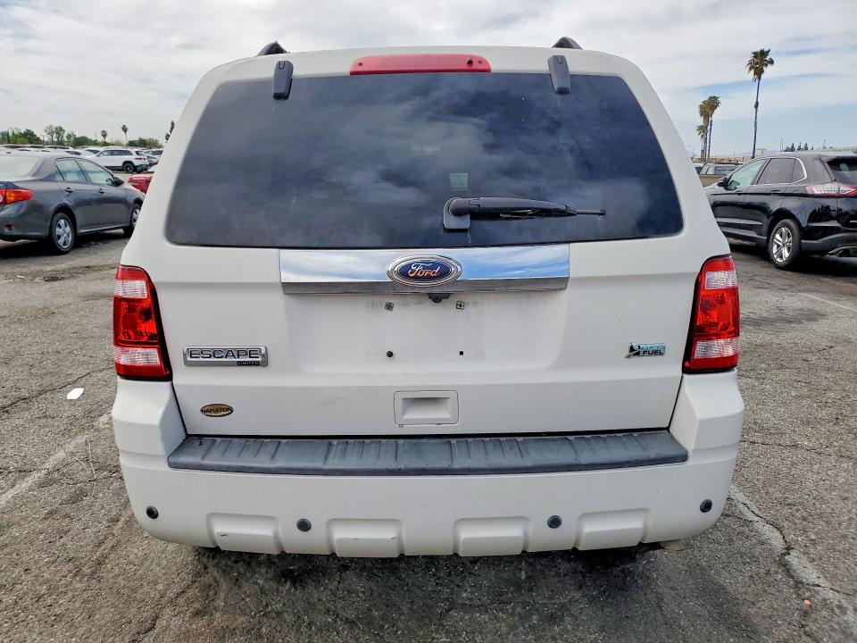 2021 Ford Escape VIN 1FMCU0EG2AKD10014 COPART salvage auction — MINOR DENT/SCRATCHES, CA, sold $350 on 2026-07-21 (photo 6)