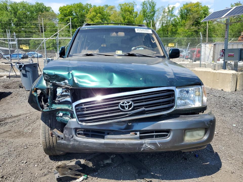 2017 Toyota Land cruiser VIN JTEHT05J022020795 COPART salvage auction — FRONT END, Md - Cert Of Salvage > 75% Damage, sold $450 on 2026-07-28 (photo 5)