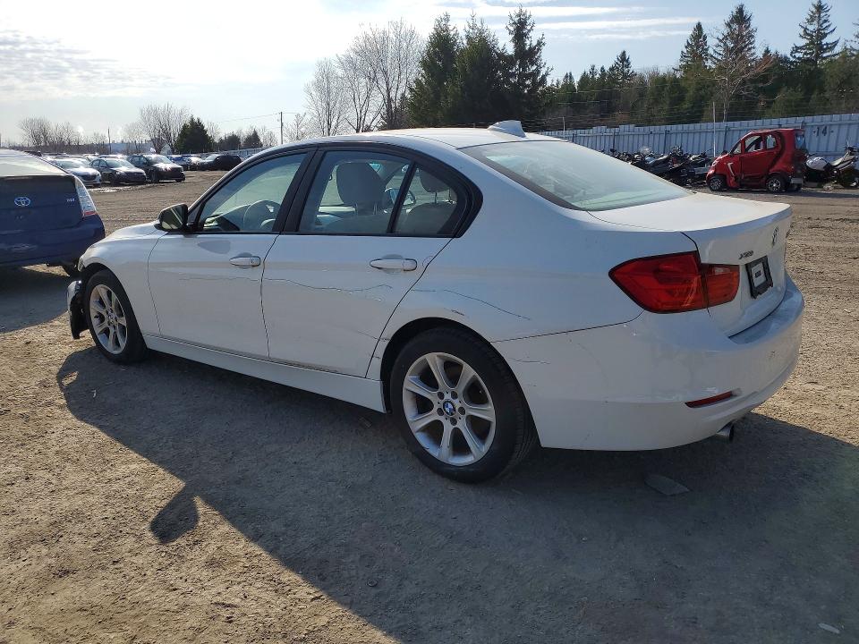 2014 BMW 3er VIN WBA3C3C50EK200091 COPART salvage auction — FRONT END, ON - PERMIT NO BRAND - UNFIT, sold $4,200 on 2026-07-07 (photo 2)