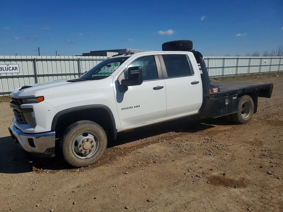 2024 Chevrolet Silverado 3500 VIN 1GB4YSEY7RF307099 COPART salvage auction — MINOR DENT/SCRATCHES, WY - CERTIFICATE OF TITLE, sold $26,500 on 2026-07-09 (photo 1)