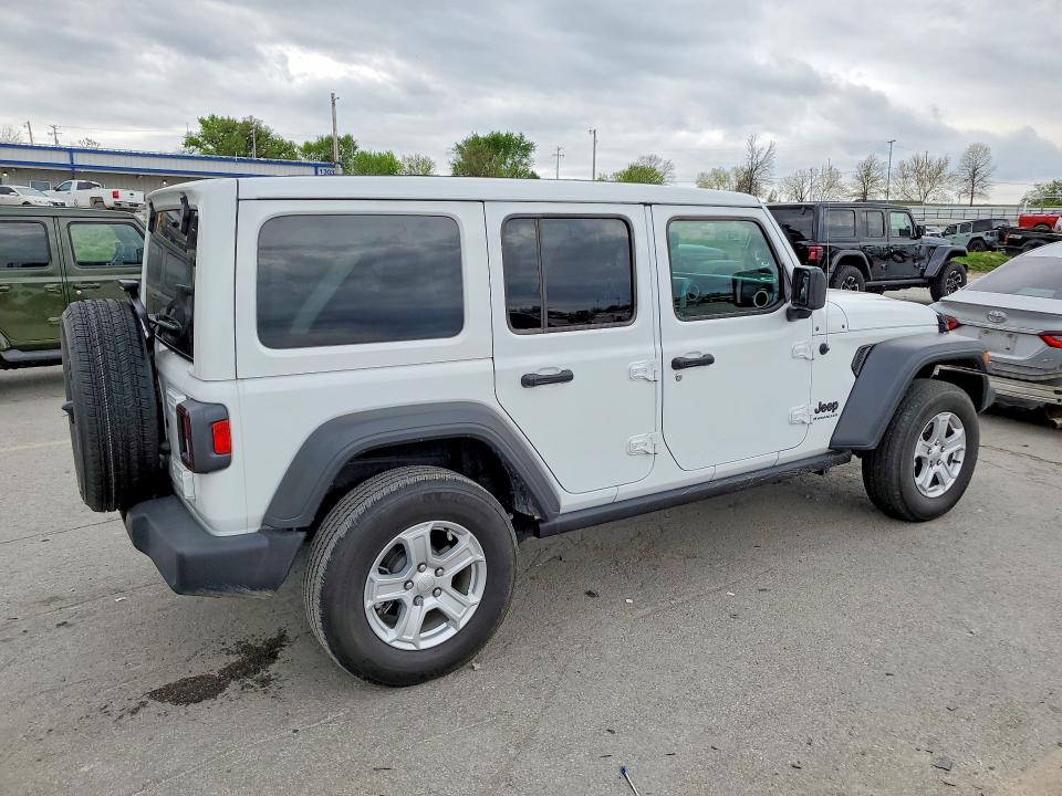 2023 Jeep Wrangler / VIN 1C4HJXDNXPW567290 COPART salvage auction — MINOR DENT/SCRATCHES, MO - CERTIFICATE OF TITLE, sold $150 on 2026-07-09 (photo 3)