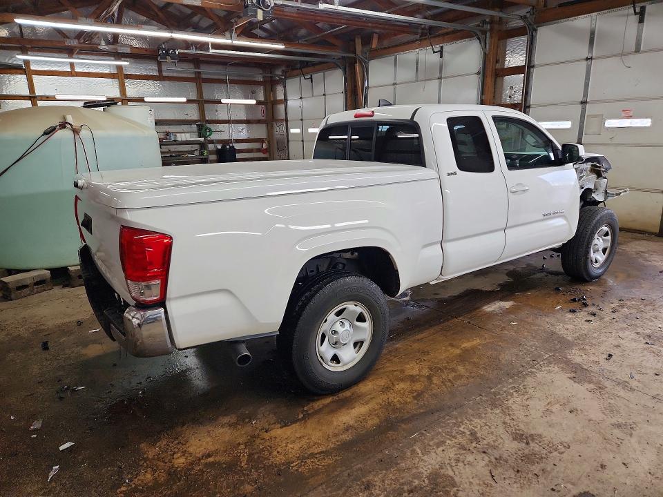 2017 Toyota Tacoma VIN 5TFRX5GN0HX092375 COPART salvage auction — FRONT END, IL - CERTIFICATE OF TITLE, sold $4,450 on 2026-07-09 (photo 3)
