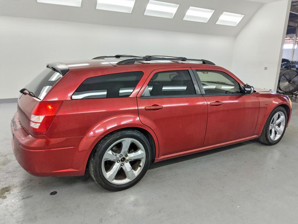 2007 Dodge Magnum VIN 2D4FV47T17H717390 COPART salvage auction — NORMAL WEAR, CA - CERTIFICATE OF TITLE, sold $50 on 2026-07-09 (photo 3)