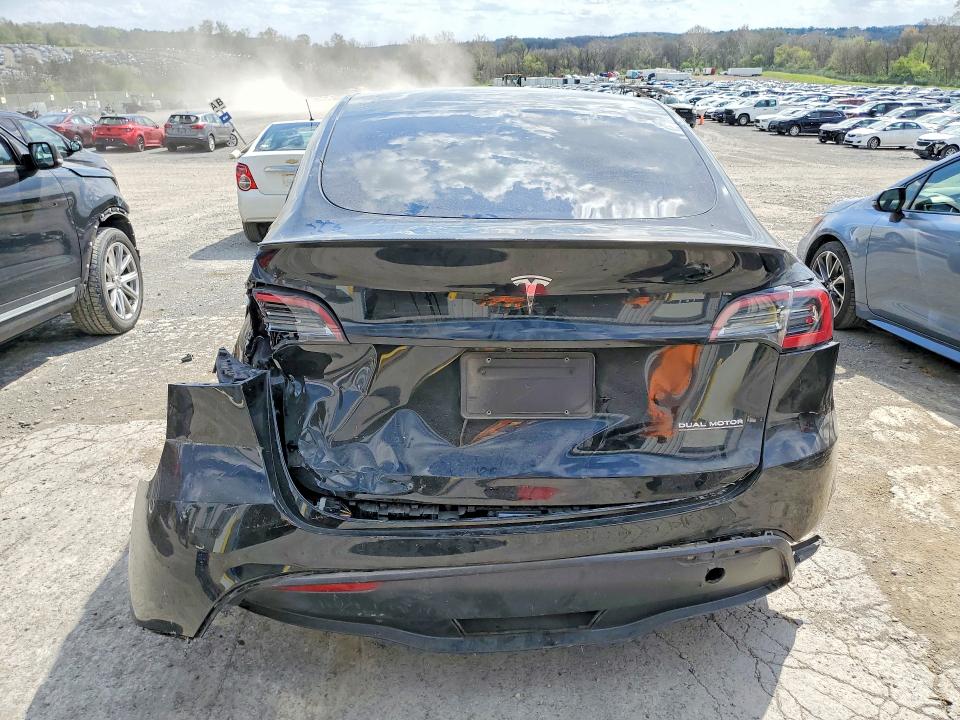 2023 Tesla Model y VIN 7SAYGDEF7PF604890 COPART salvage auction — ALL OVER, Va - Cert Of Title - Salvage, sold $1,800 on 2026-07-06 (photo 6)