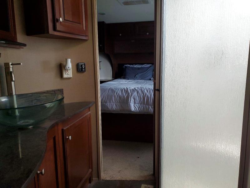 2014 Kyrv Trvl trlr VIN 47CFVTS26EC664254 COPART salvage auction — VANDALISM, ID - SALVAGE CERTIFICATE OF TITLE, sold $11,500 on 2026-07-23 (photo 5)