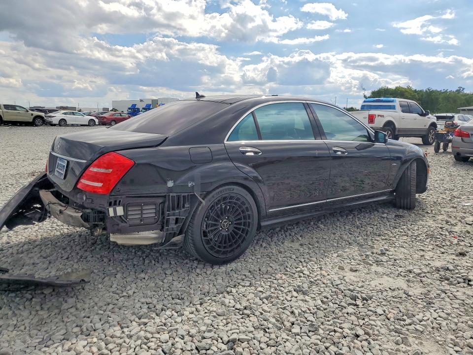 2012 Mercedes-benz S-klasse VIN WDDNG7DB5CA464427 COPART salvage auction — REAR END, Salvage Title, sold $6,000 on 2026-07-15 (photo 3)