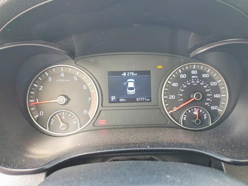 2019 Kia Optima VIN 5XXGT4L39KG336458 COPART salvage auction — VANDALISM, Tx - Salvage Vehicle Title, sold $2,800 on 2026-07-02 (photo 9)