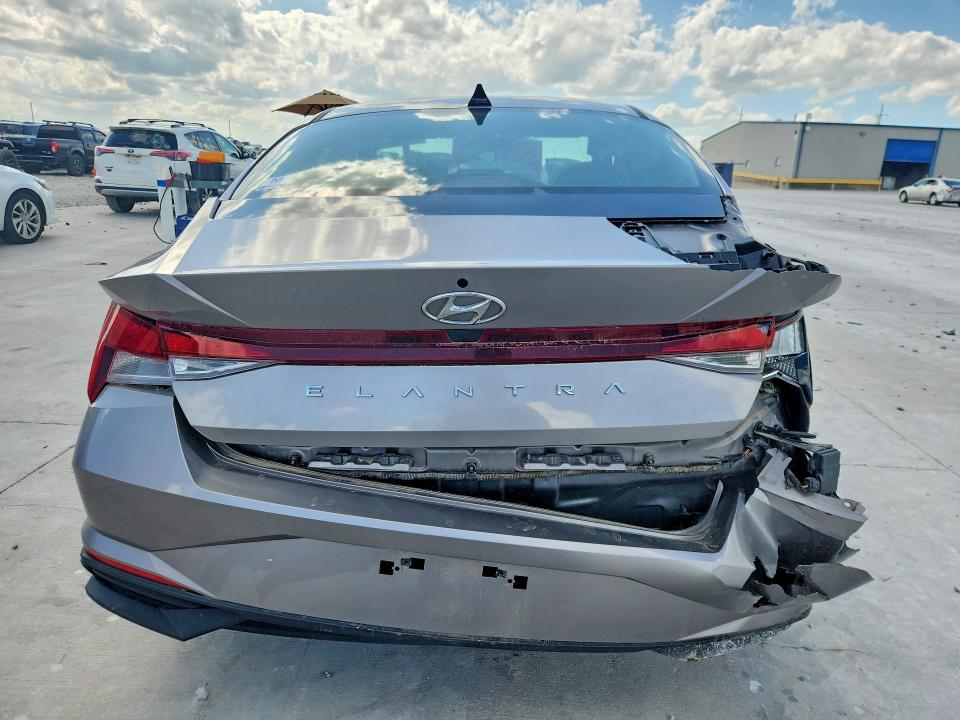 2023 Hyundai Elantra VIN KMHLL4AG3PU547639 COPART salvage auction — SIDE, Ok - Cert Of Title-Salvage, sold $2,300 on 2026-07-10 (photo 6)