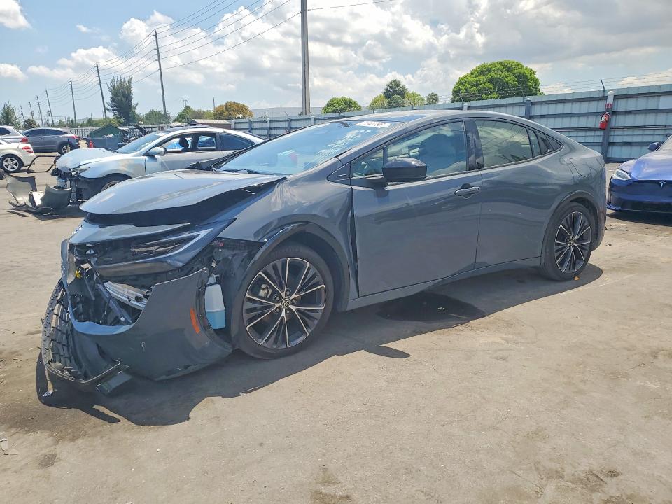 2025 Toyota Prius VIN JTDACAAU5S3057069 — COPART salvage auction photo