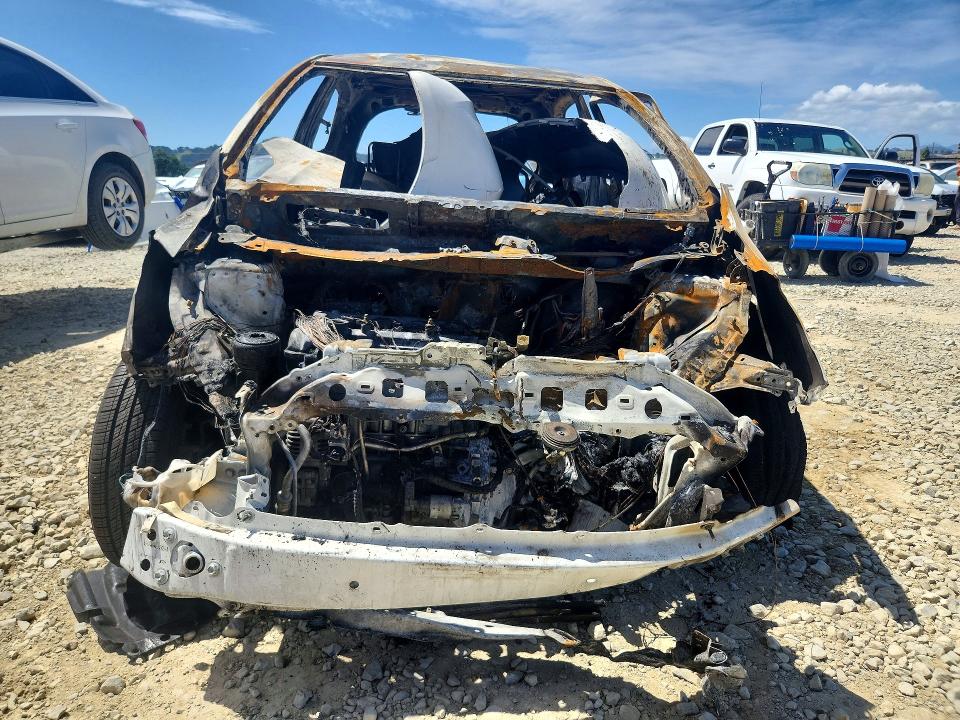 2007 Toyota Yaris VIN JTDJT923075067086 COPART salvage auction — BURN, Ca - Non-Repairable Vehicle Cert, sold $50 on 2026-07-09 (photo 5)