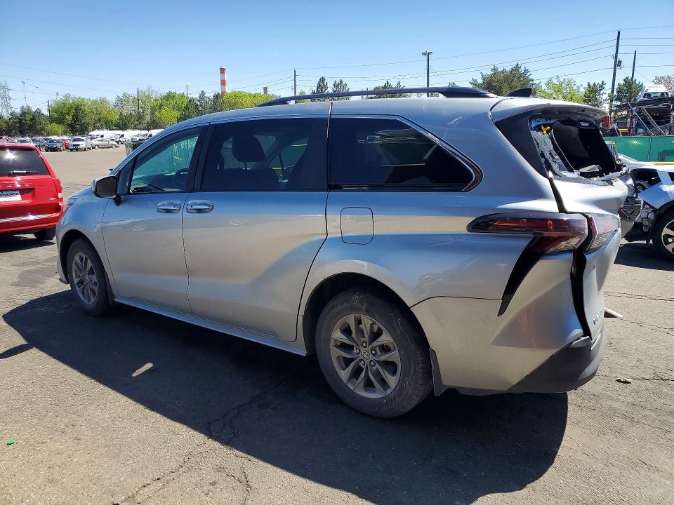 2025 Toyota Sienna VIN 5TDKSKFCXSS159611 COPART salvage auction — REAR END, Co - Public - Salvage Title, sold $15,100 on 2026-07-07 (photo 2)