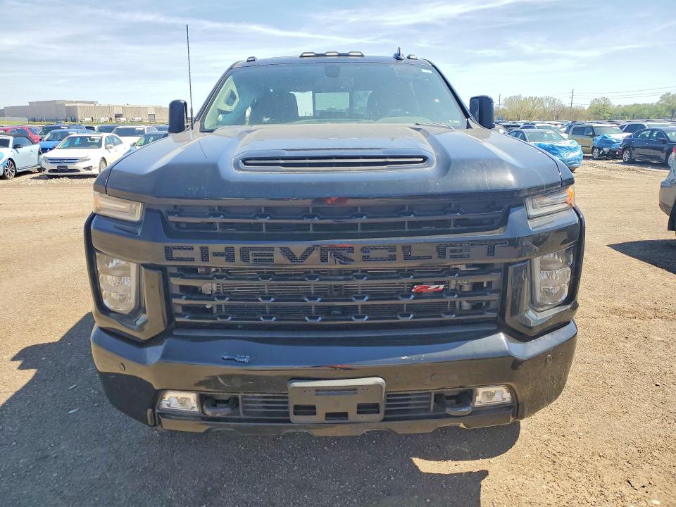 2023 Chevrolet Silverado 3500 VIN 1GC4YTEY0PF240781 COPART salvage auction — SIDE, Ia - Cert Of Title-Salvage Title, sold $18,400 on 2026-07-29 (photo 5)