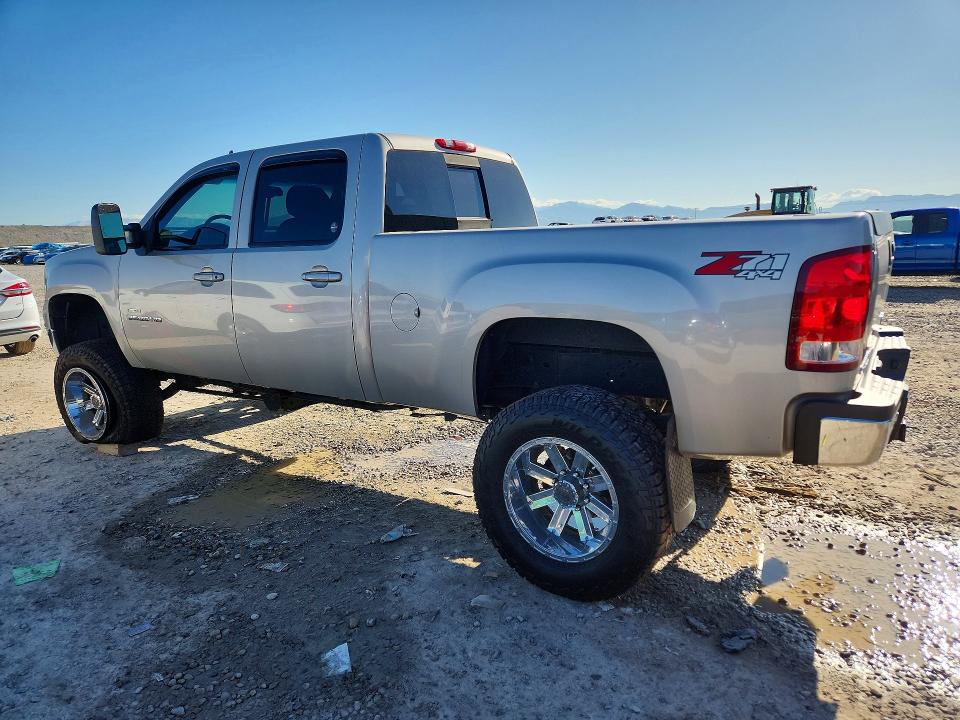 2007 Gmc SIERRA VIN 1GTHK23687F543452 COPART salvage auction — FRONT END, Ut - Salvage Certificate, sold $12,300 on 2026-07-10 (photo 2)