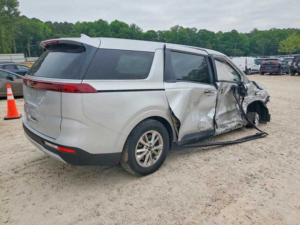 2023 Kia VIN KNDNB4H35P6193131 COPART salvage auction — SIDE, Nc - Salvage Certificate Of Title, sold $2,100 on 2026-07-17 (photo 3)