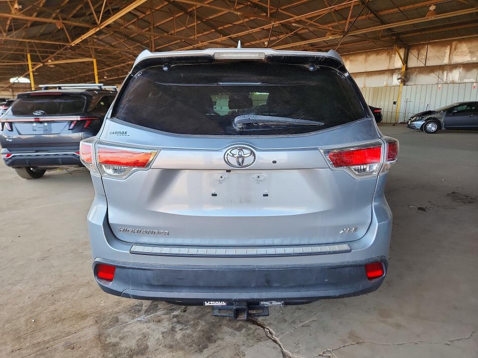 2015 Toyota Highlander VIN 5TDKKRFH3FS093526 COPART salvage auction — FRONT END, AZ - CERT OF TITLE - SALVAGE, sold $6,200 on 2026-07-27 (photo 6)