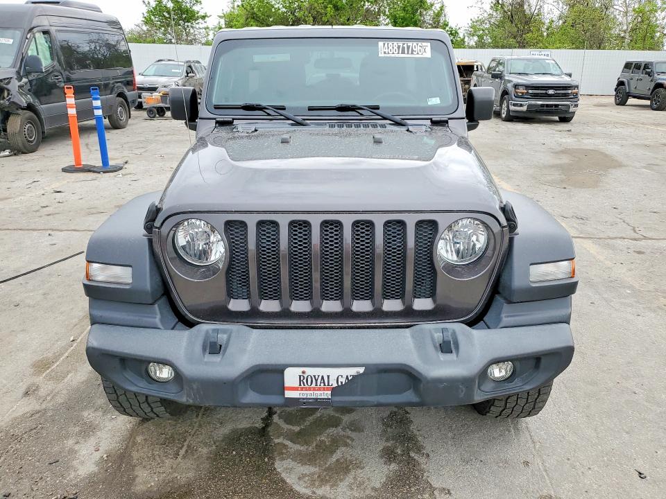 2019 Jeep Wrangler unlimited VIN 1C4HJXDG4KW507371 COPART salvage auction — MINOR DENT/SCRATCHES, MO - CERTIFICATE OF TITLE, sold $10,100 on 2026-07-16 (photo 5)