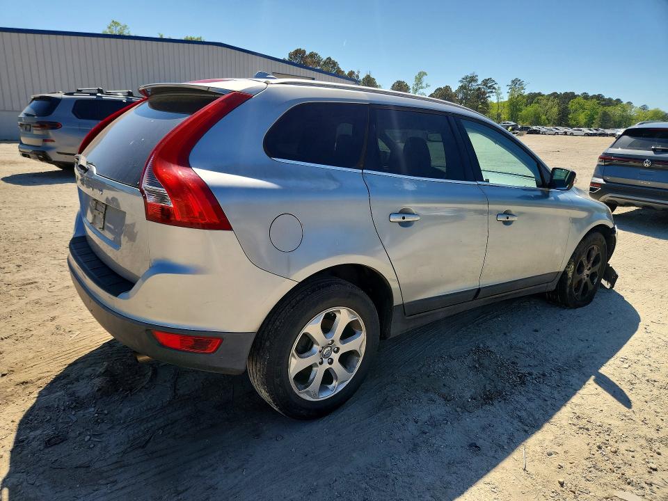2013 Volvo Xc60 VIN YV4952DL6D2412634 COPART salvage auction — FRONT END, Wv - Certificate Of Title, sold $400 on 2026-07-30 (photo 3)