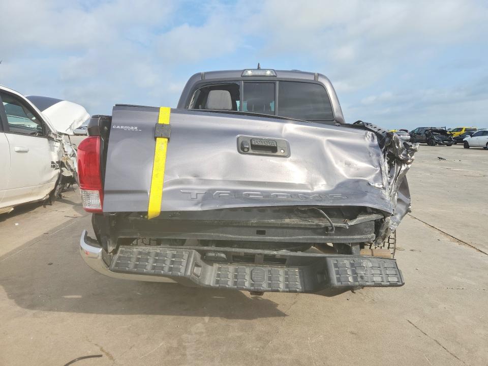 2017 Toyota Tacoma VIN 5TFAZ5CNXHX053211 COPART salvage auction — REAR END, Tx - Salvage Vehicle Title, sold $5,400 on 2026-07-02 (photo 6)