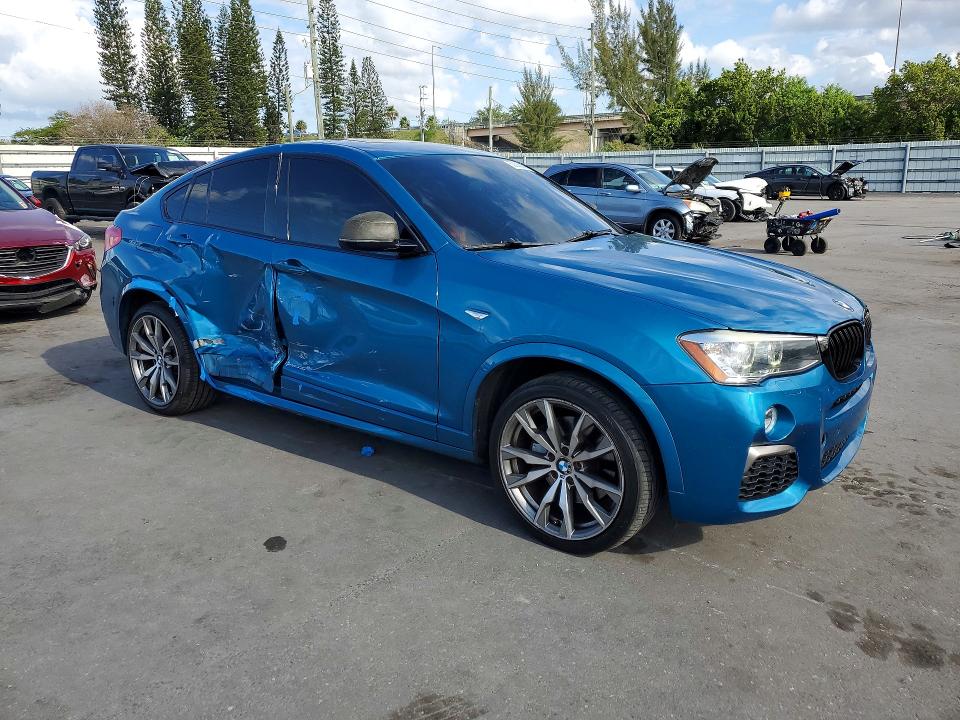 2017 BMW X4 VIN 5UXXW7C32H0U26262 COPART salvage auction — SIDE, Salvage Title, sold $15 on 2026-08-03 (photo 4)