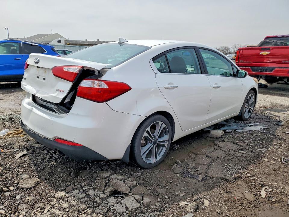 2016 Kia Forte VIN KNAFX4A89G5553211 COPART salvage auction — REAR END, In - Certificate Of Title, sold $1,650 on 2026-07-06 (photo 3)