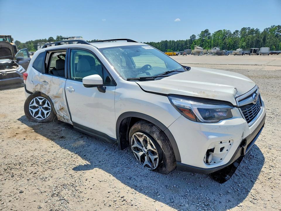 2021 Subaru Forester VIN JF2SKAJC7MH489216 COPART salvage auction — SIDE, NC - SALVAGE CERTIFICATE OF TITLE, sold $3,050 on 2026-07-06 (photo 4)