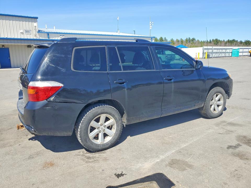 2010 Toyota Highlander VIN 5TDZK3EH5AS003704 COPART salvage auction — NORMAL WEAR, ME - CERTIFICATE OF TITLE, sold $1,100 on 2026-07-15 (photo 3)