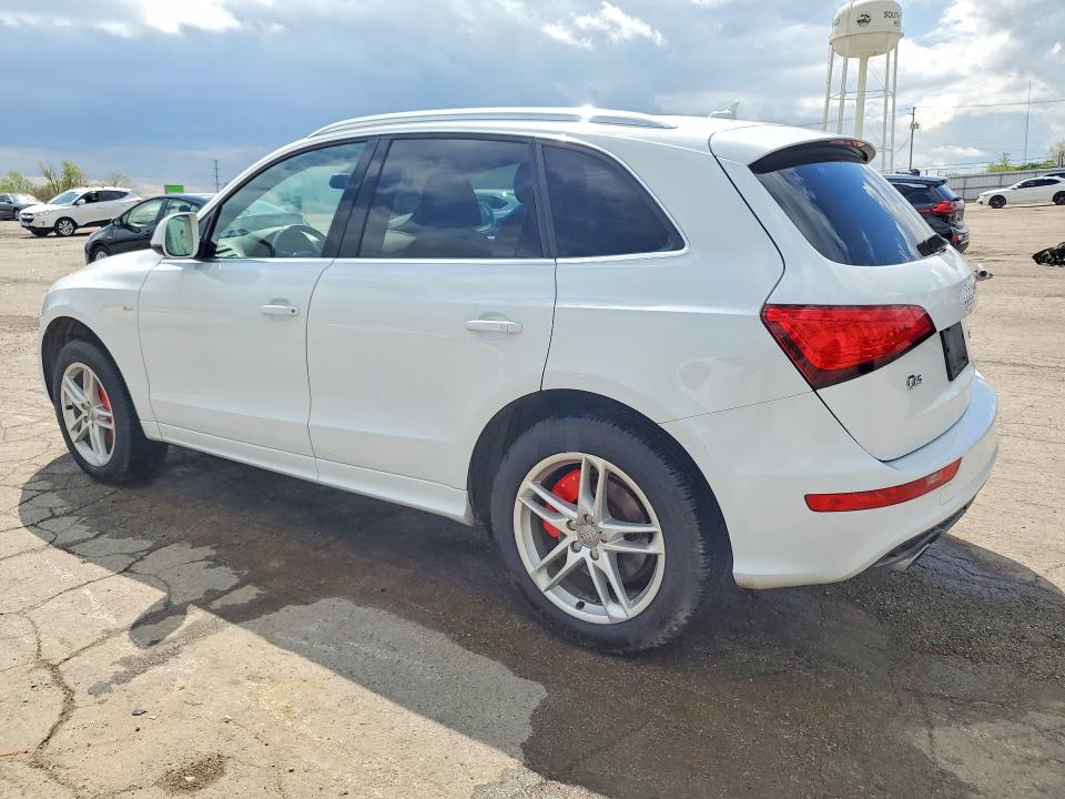 2014 Audi Q5 VIN WA1DGAFP8EA054715 COPART salvage auction — VANDALISM, Il - Salvage Certificate, sold $2,500 on 2026-07-29 (photo 2)