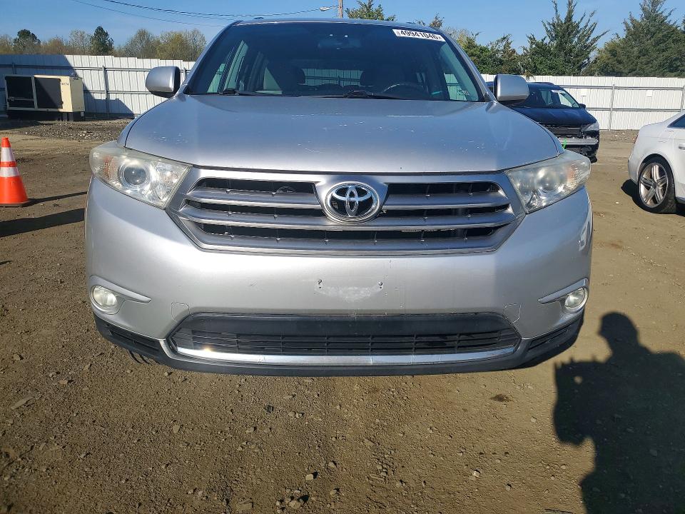 2013 Toyota Highlander VIN 5TDBK3EH6DS190554 COPART salvage auction — MINOR DENT/SCRATCHES, Salvage Title, sold $4,650 on 2026-07-29 (photo 5)