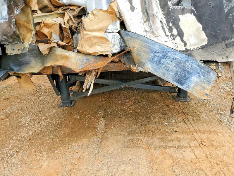 2021 Utility Dry van VIN 1UYVS2530M3370272 COPART salvage auction — BURN, TX - SALVAGE VEHICLE TITLE, sold $10 on 2026-07-06 (photo 7)