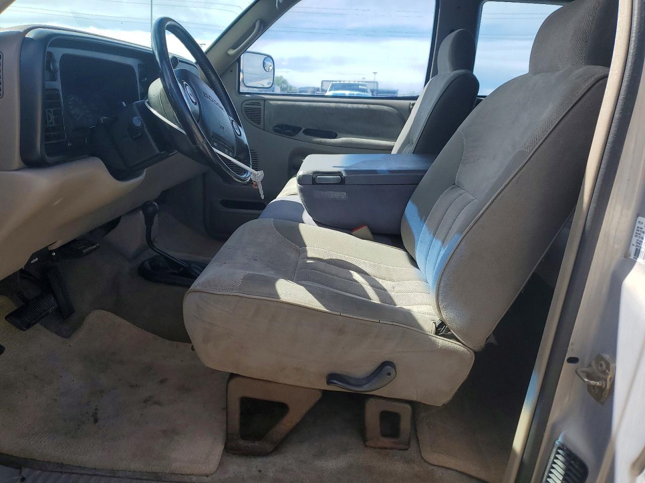 1996 Dodg - Dodge Ram 3500 VIN 3B7MF33C2TM162155 COPART salvage auction — Front End, UT - SALVAGE CERTIFICATE, sold $5,600 on 2026-09-23 (photo 7)