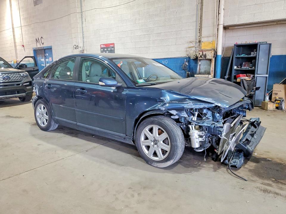 2006 Volvo S40 VIN YV1MS382X62216352 COPART salvage auction — FRONT END, Il - Salvage Certificate, sold $325 on 2026-08-07 (photo 4)