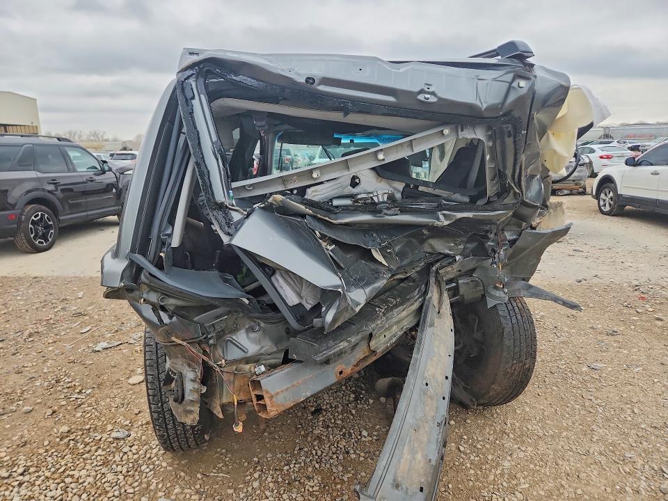 2008 Honda Pilot VIN 5FNYF18728B009742 COPART salvage auction — ALL OVER, Mo - Salvage Certificate Of Title, sold $125 on 2026-07-09 (photo 6)