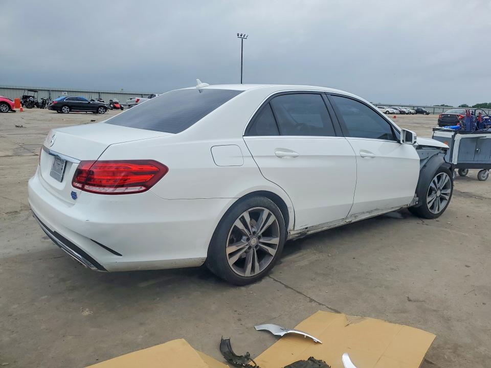 2014 Mercedes-benz E-klasse VIN WDDHF5KB4EB004602 COPART salvage auction — FRONT END, Tx - Salvage Vehicle Title, sold $1,700 on 2026-07-02 (photo 3)